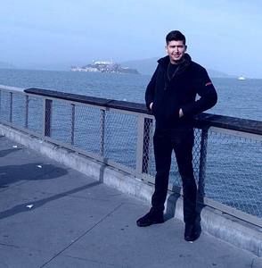 Meet your Posher, Russo